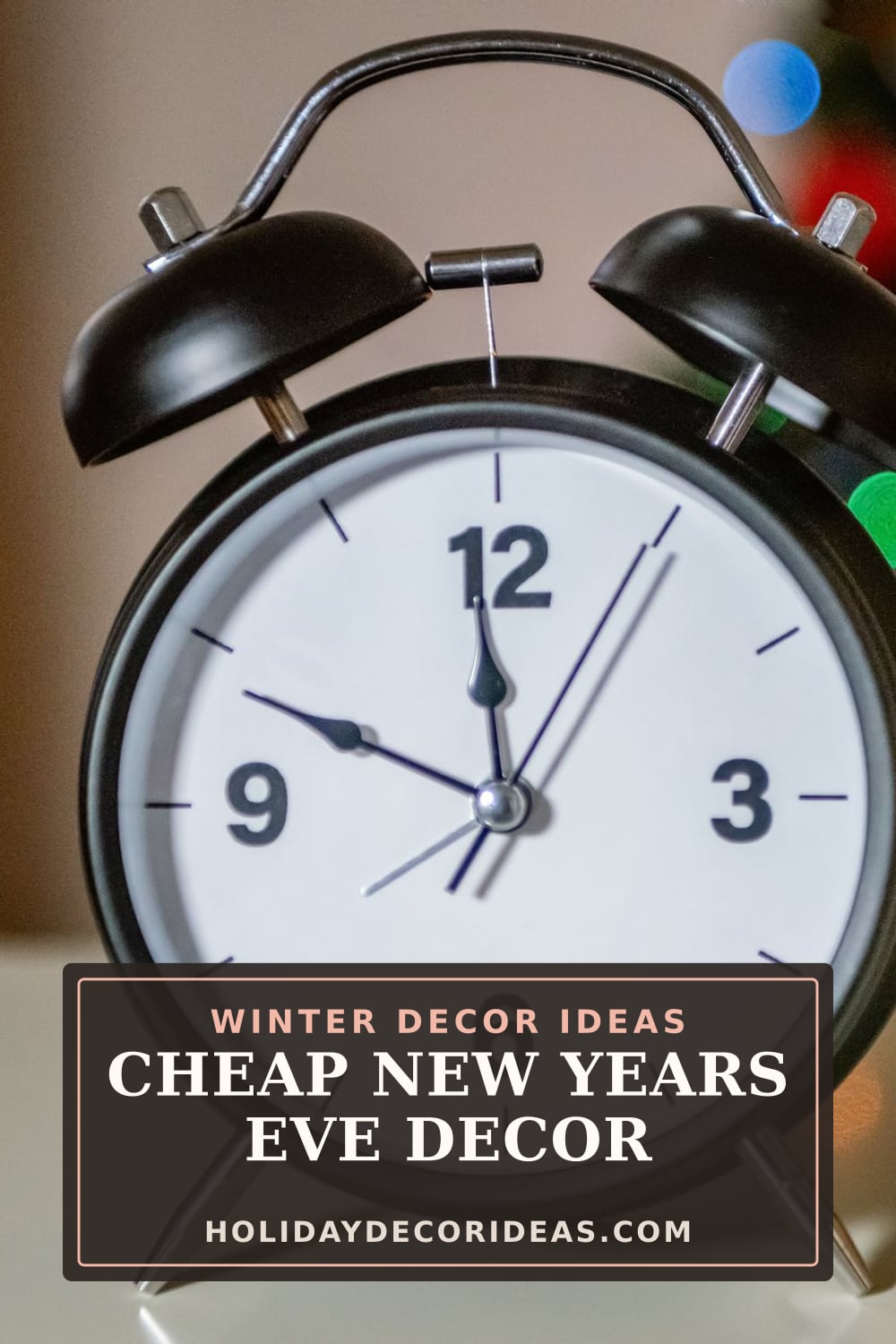 20 NYE Party Decor Ideas: Pinterest pin 4