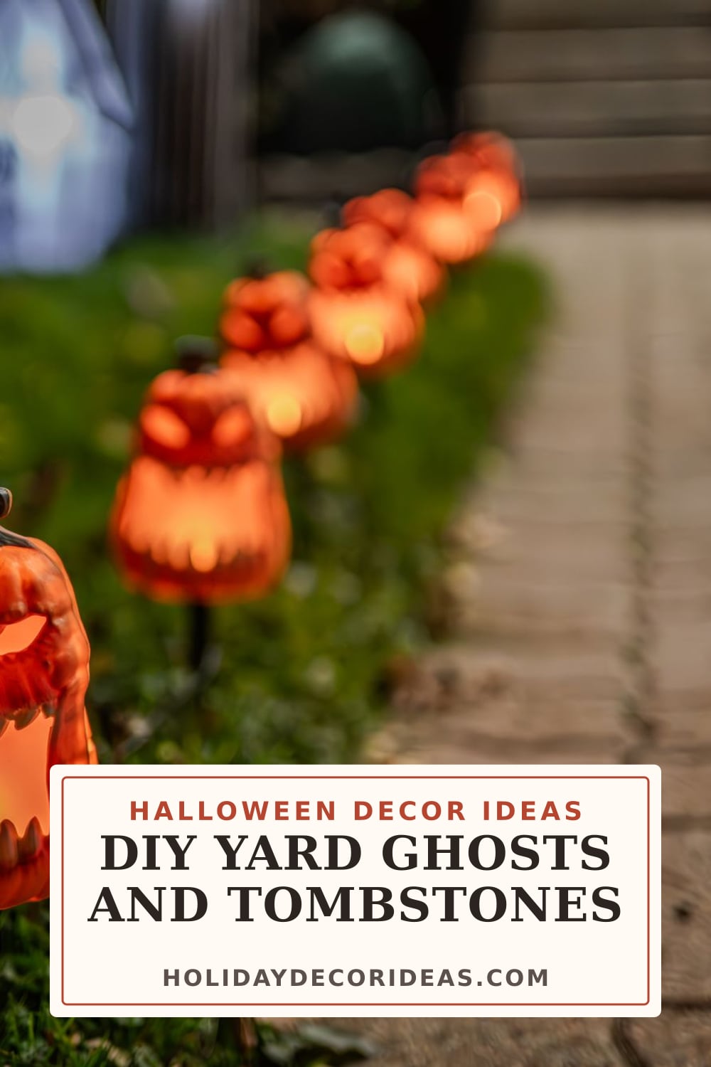 21 Outdoor Halloween Decorations: Pinterest pin 2